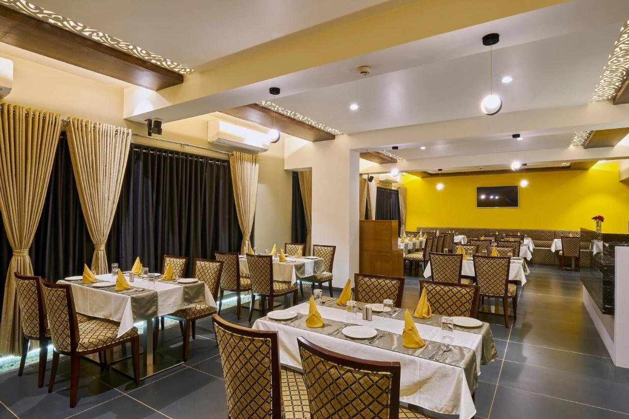 3 Leaves Hotel Kolhapur